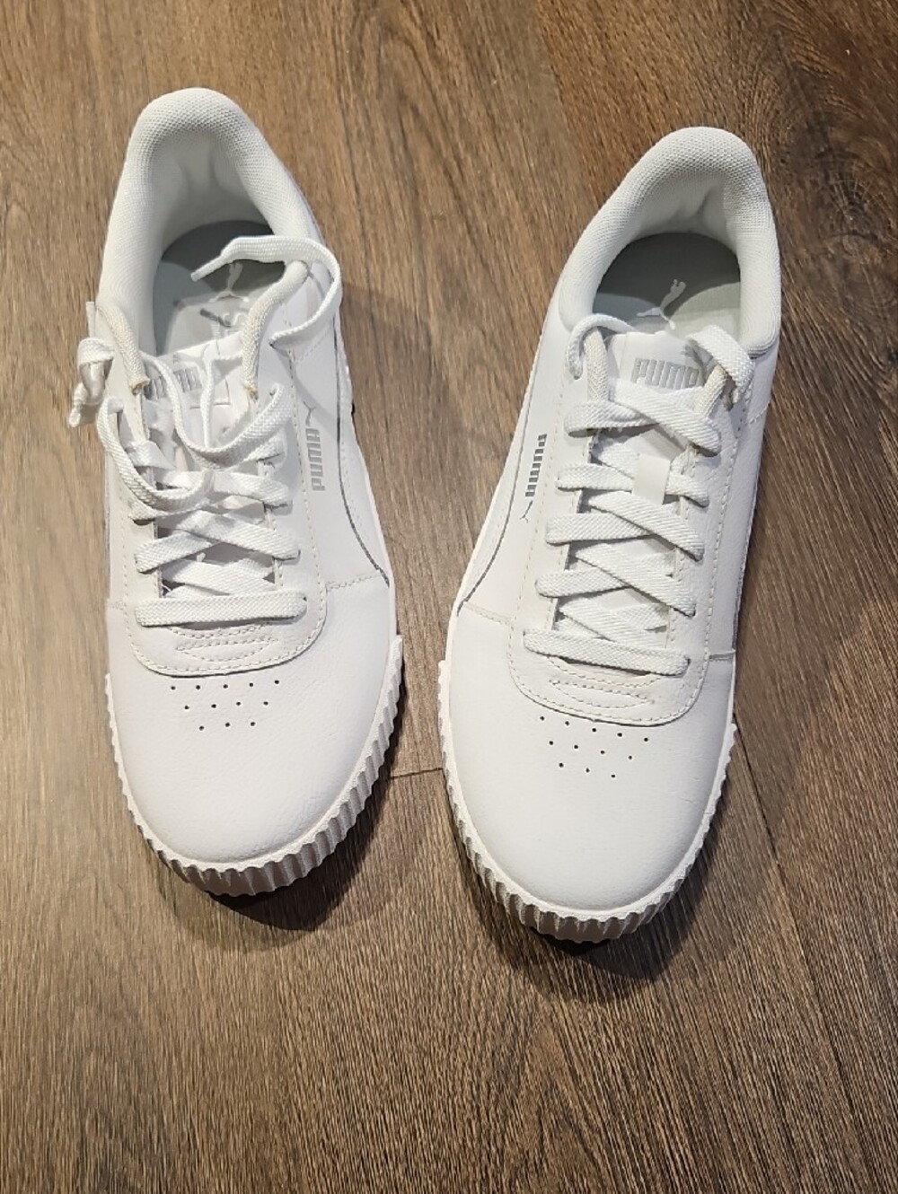 Puma Women's All-White Soft-foam Lace-Up Sneakers NWOT, SZ 10 - Picture 7 of 12